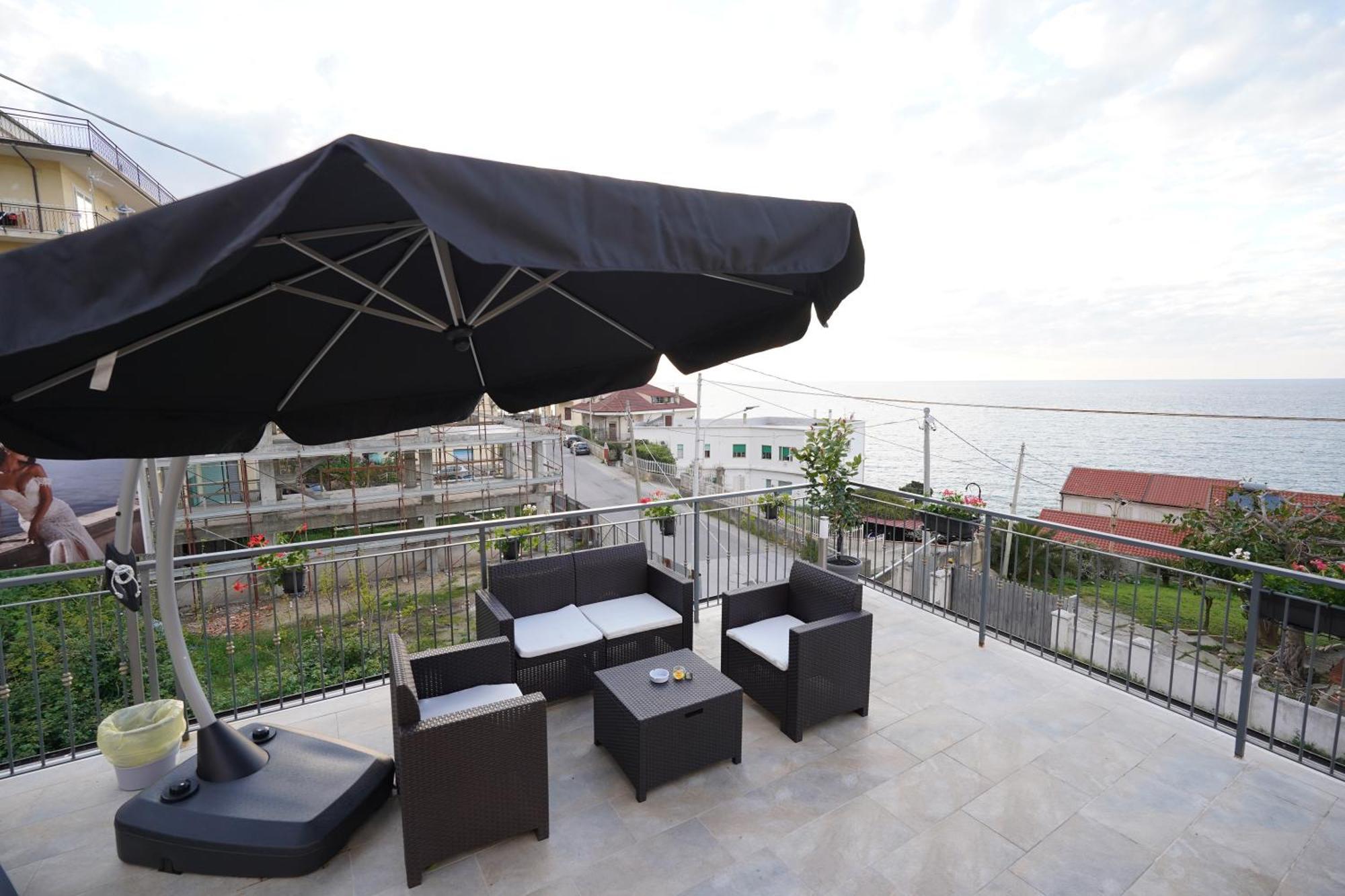 לינה וארוחת בוקר פיצו Piedigrotta Magique Luxury מראה חיצוני תמונה