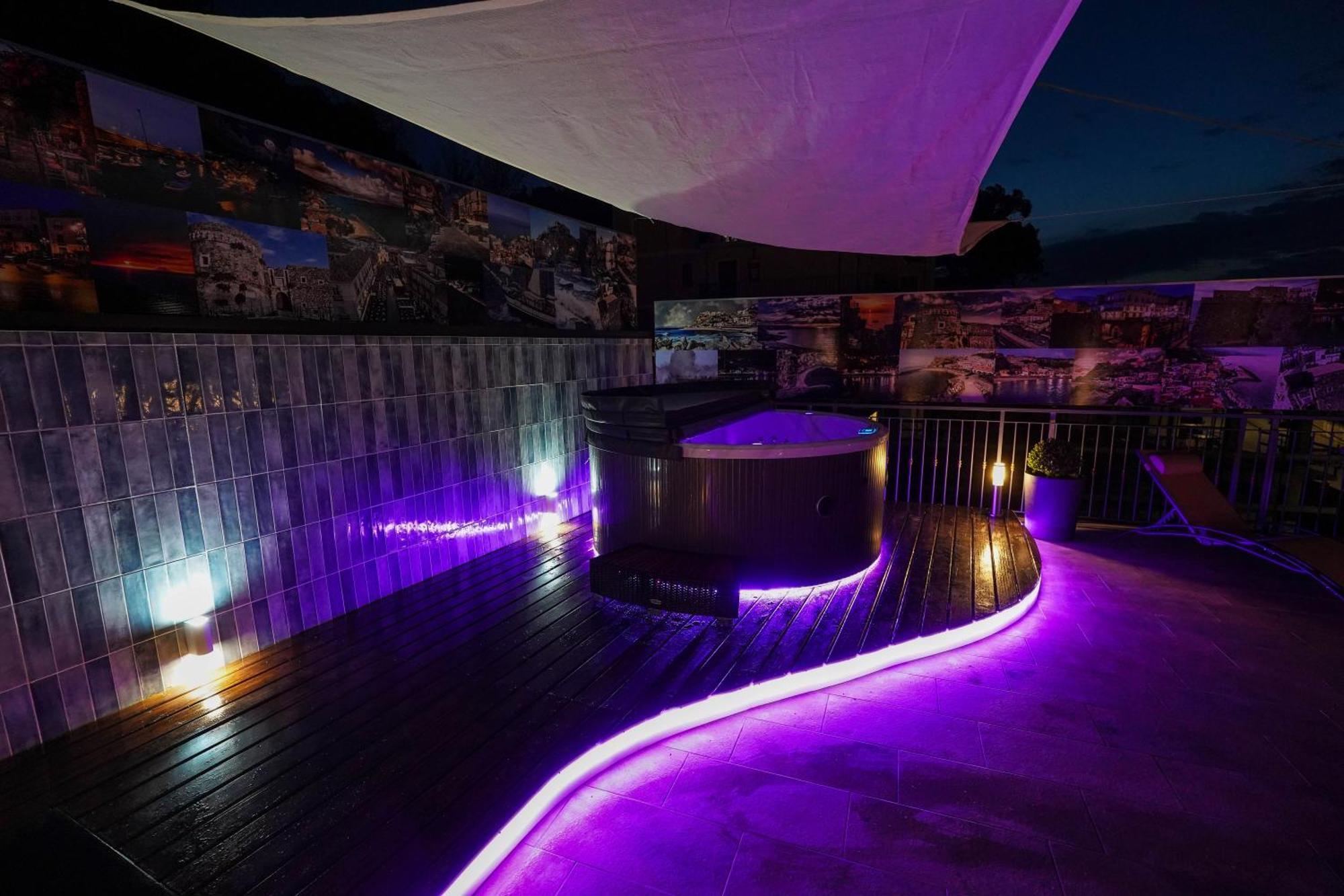 לינה וארוחת בוקר פיצו Piedigrotta Magique Luxury מראה חיצוני תמונה